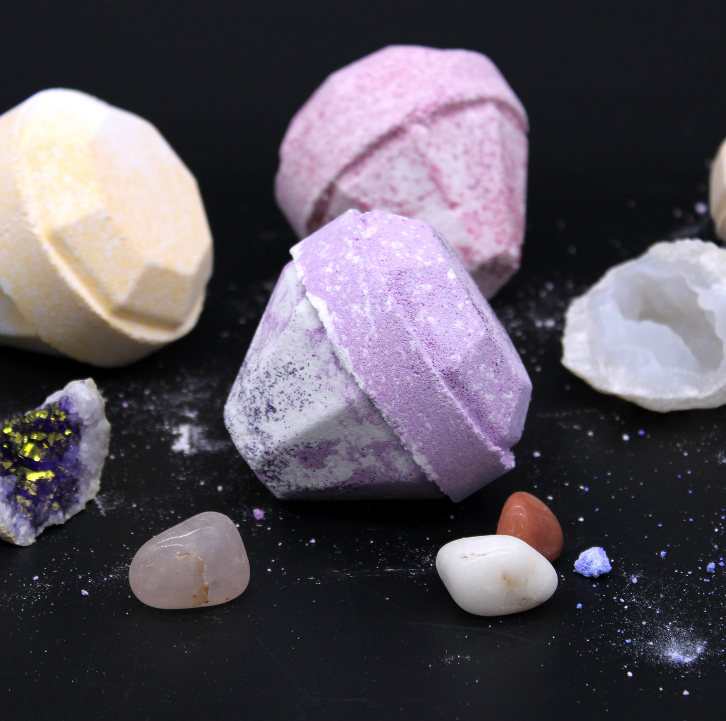 Gemstone Bath Bomb - Mistress Fragrance