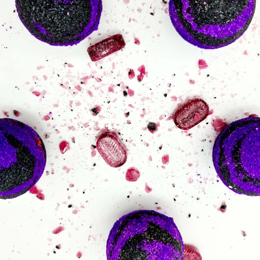 Bath Bomb Scented Blackberry & Liquorice