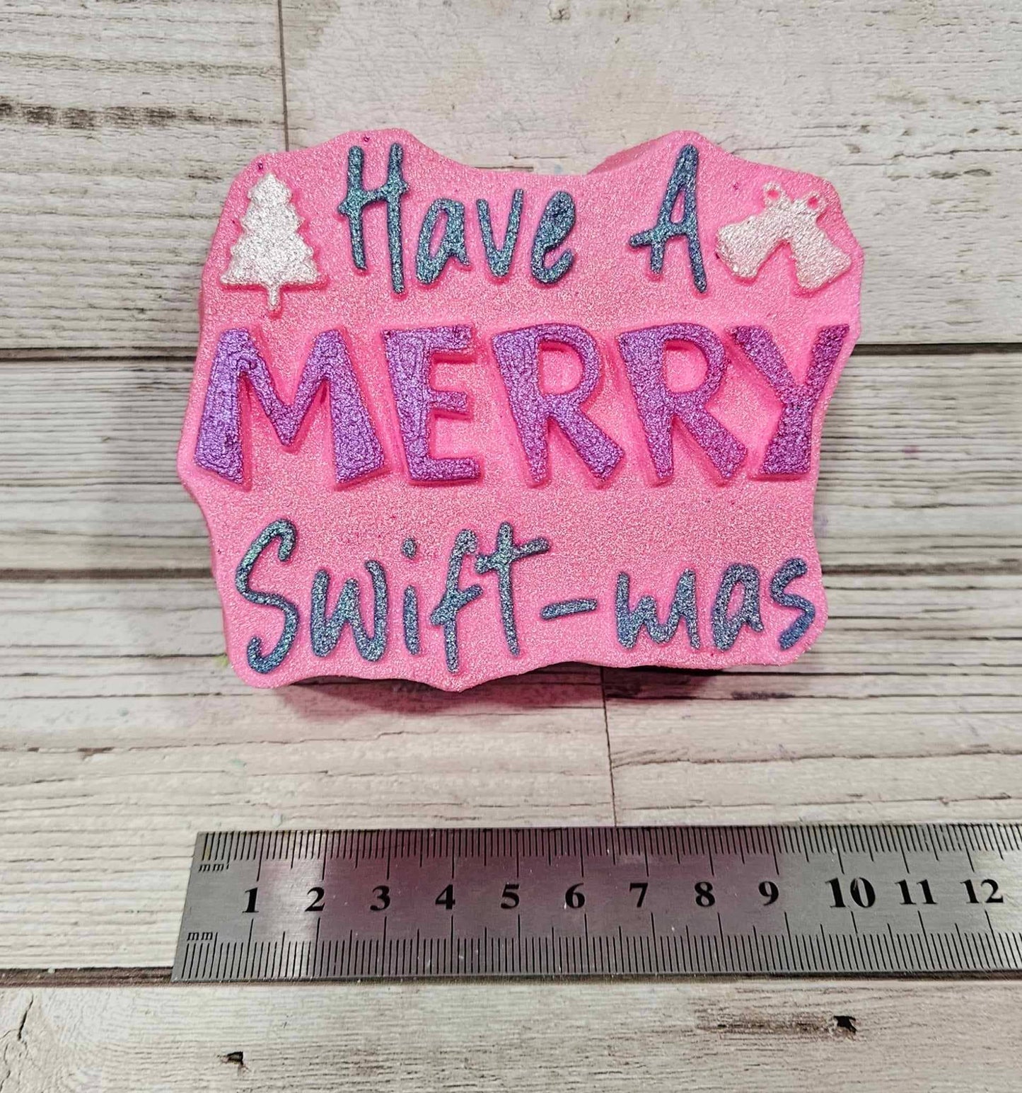 Have a Merry Swift-Mas Bath Bomb